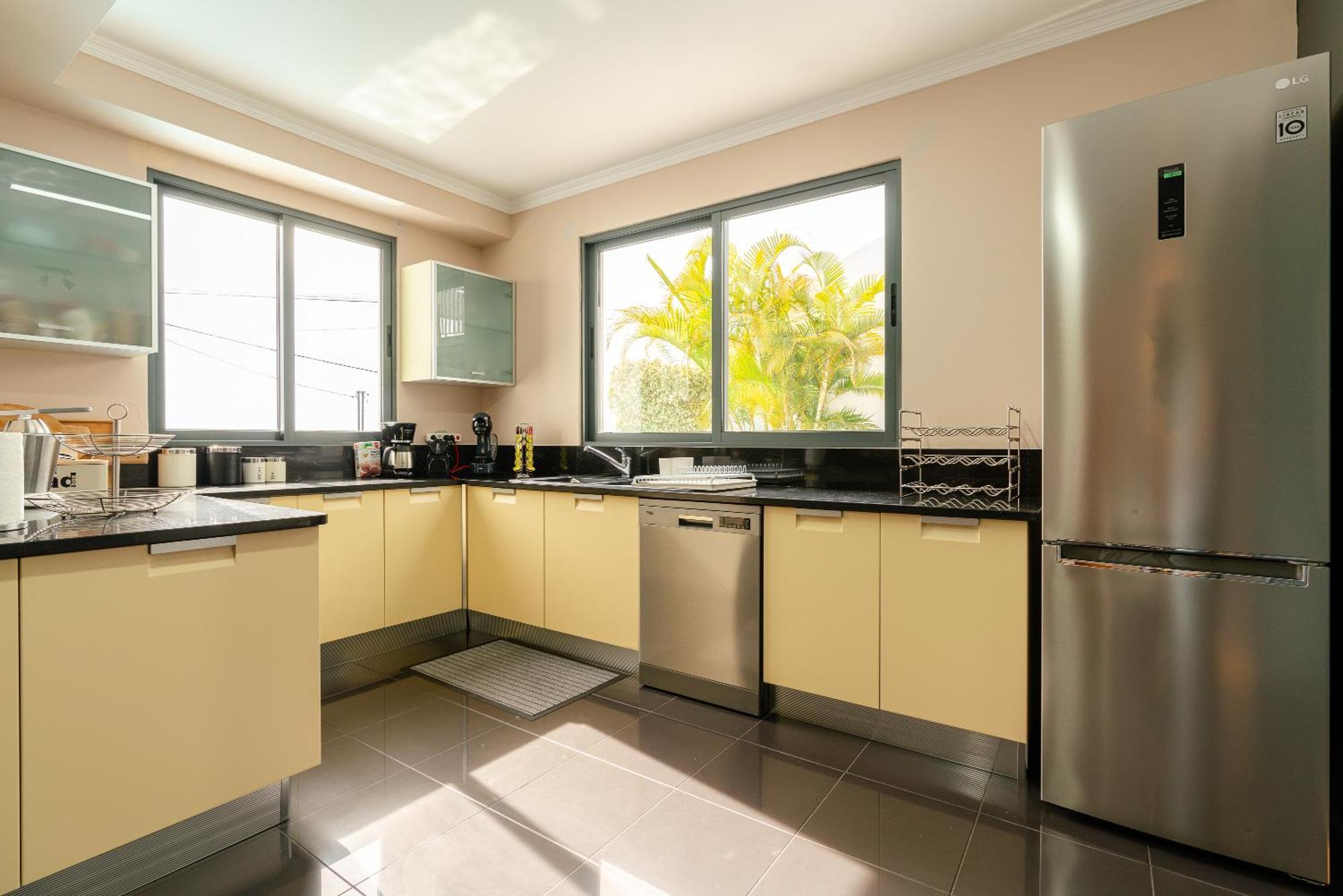 Villa Nunes, Big Holiday House With Private Pool Calheta  Dış mekan fotoğraf